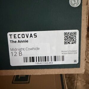 Tecovas Midnight Cowhide Accent